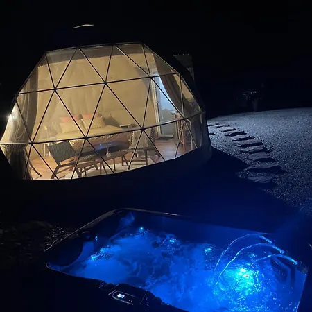 Dome De La Tuffiere Luxury tent